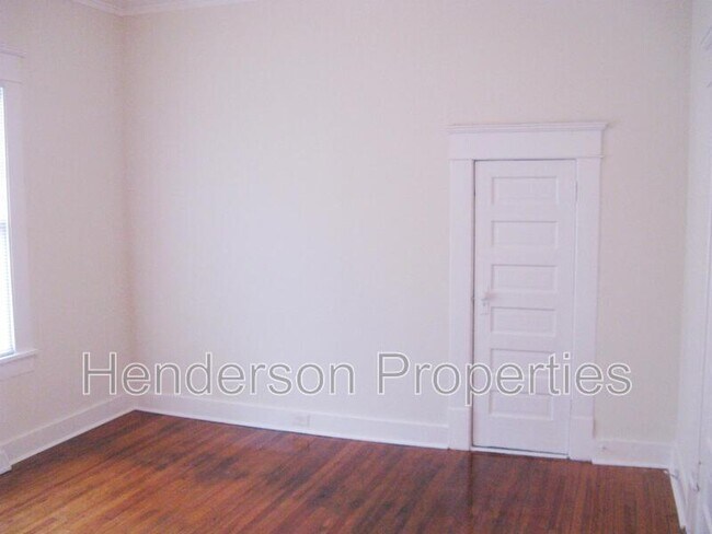 Building Photo - 1207 E 34th St