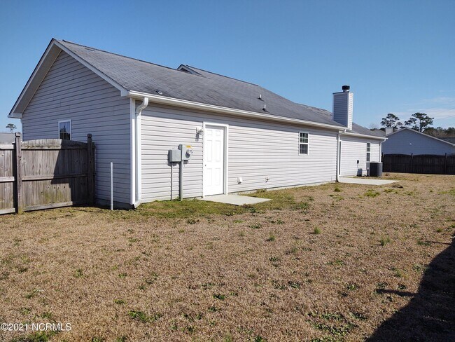 Building Photo - 200 Bobwhite Rd