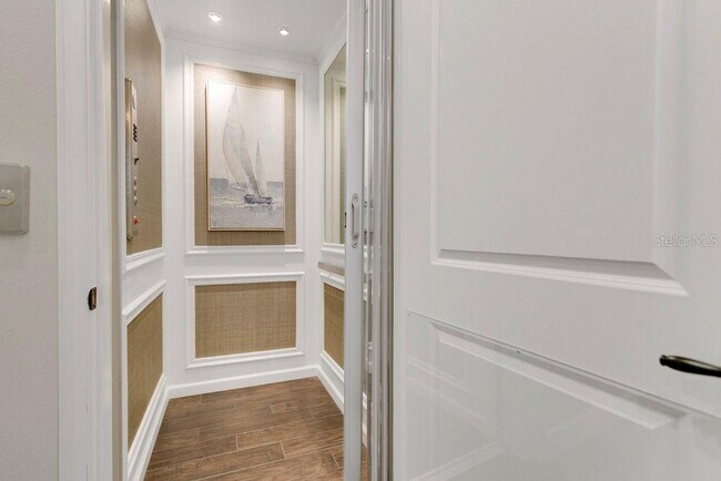 Building Photo - 8311 Via Vittoria Way