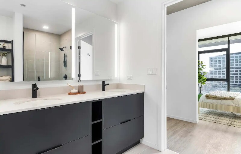 Building Photo - 219 N Elizabeth St