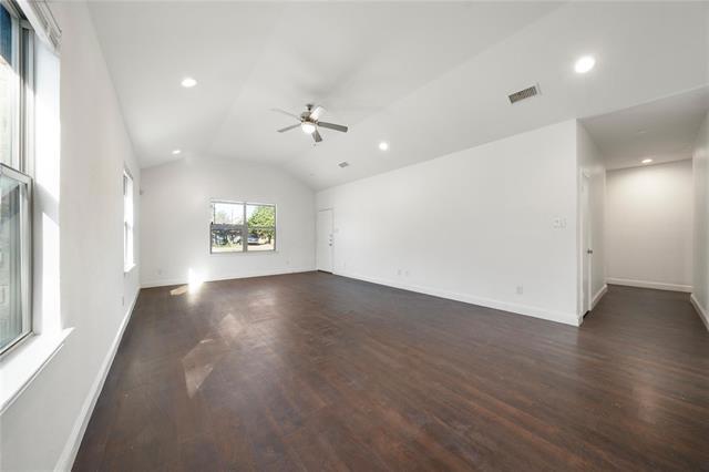Building Photo - 4800 Rimwood Dr