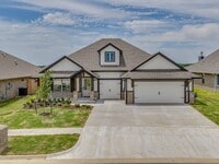 Building Photo - 3241 Mangrove Rd