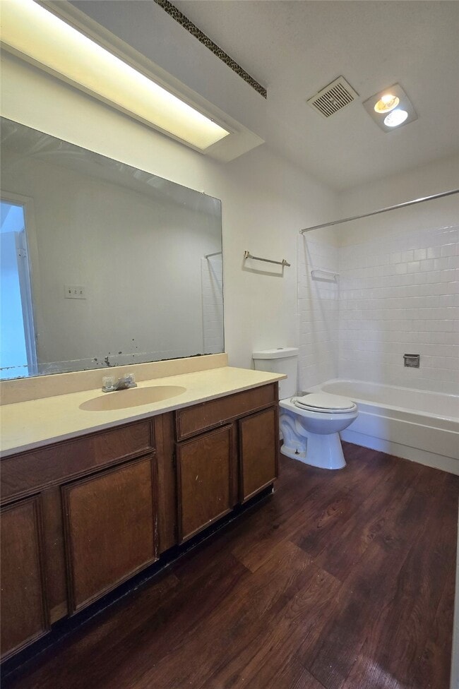 Building Photo - 7063 Chasewood Dr