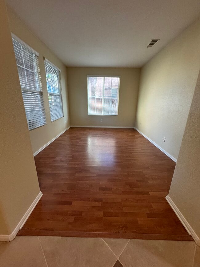 Building Photo - 1195 Dutch Mill Rd