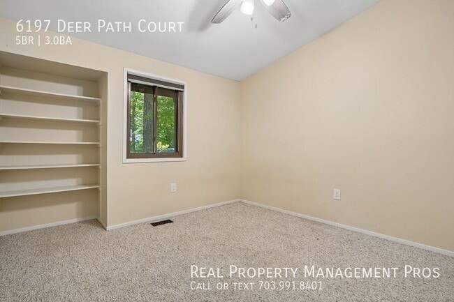 Building Photo - 6197 Deer Path Ct