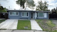 Building Photo - Concord Beautiful updated 2 bedroom 2 bath...