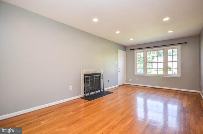 Building Photo - 11309 Brandy Hall Ln