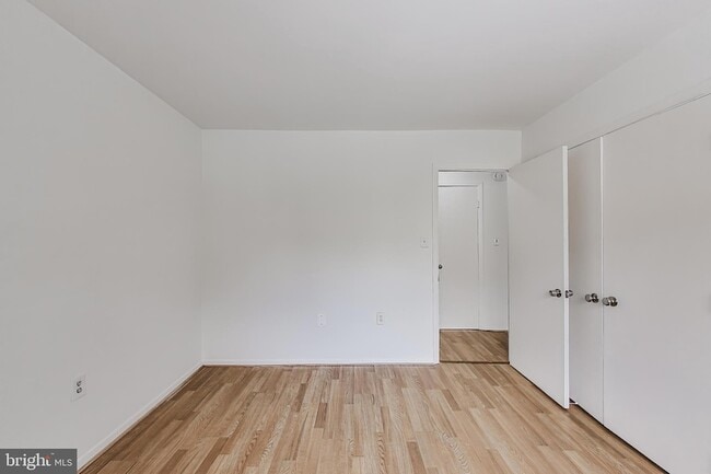 Building Photo - 12307 Braxfield Ct