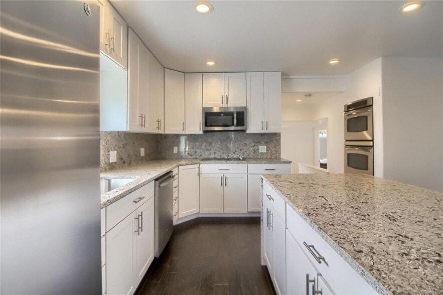 Building Photo - 5139 Alcott St