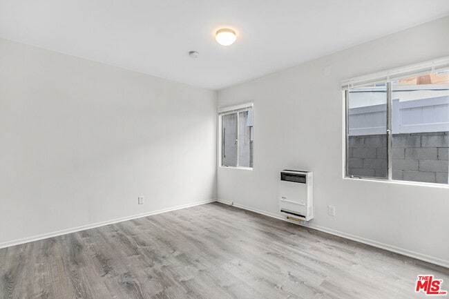 Building Photo - 507 Granada St