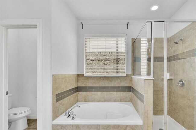 Building Photo - 6928 Donato Pl