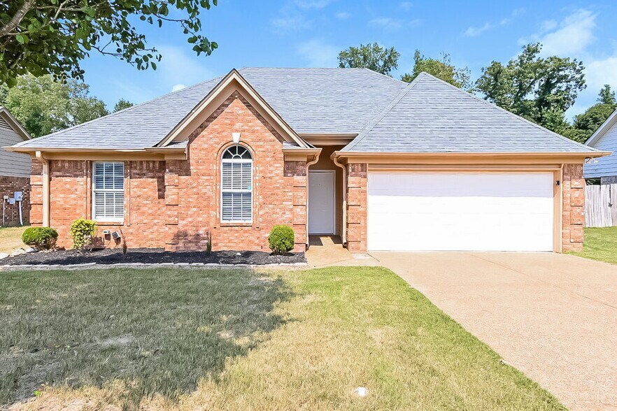 Primary Photo - 10742 Wellington Dr