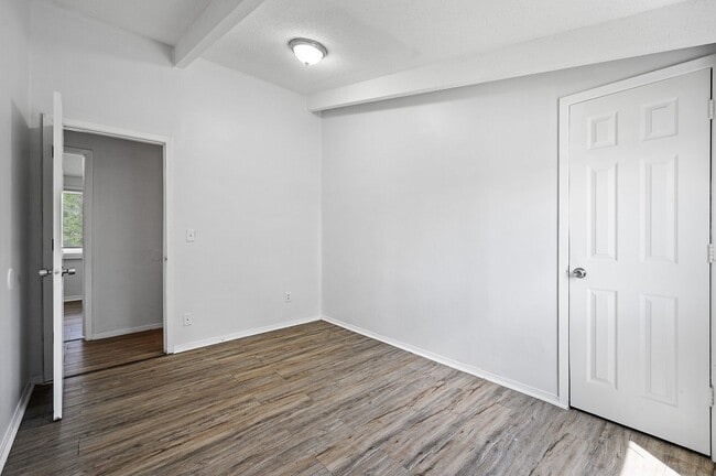 Building Photo - Single Family Home