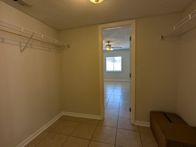 Building Photo - First Floor 1 Bedroom, 1 Bathroom Condo in Metro at Michigan Park