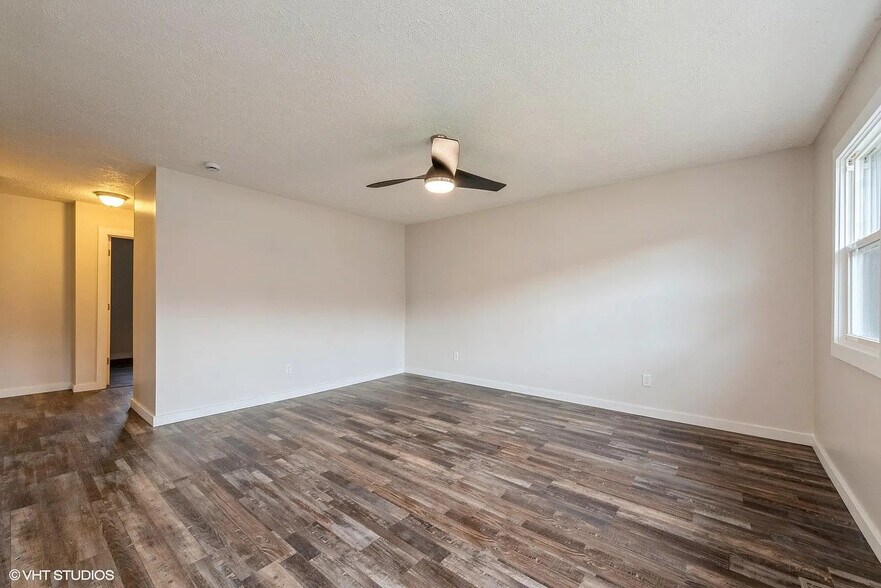 Building Photo - 1116 Penny Ln