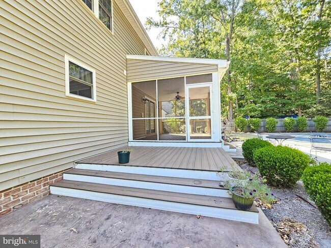 Building Photo - 5641 Scottish Highlands Cir