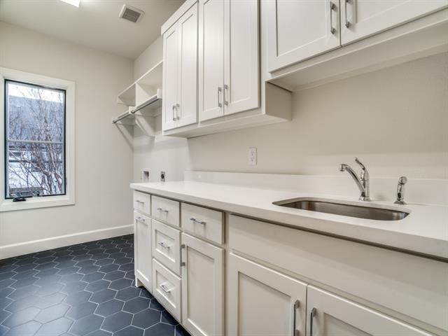 Building Photo - 4401 Glenwick Ln