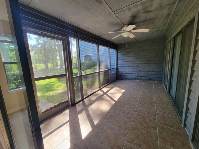 Building Photo - First Floor Plantation Pointe Condo Available!