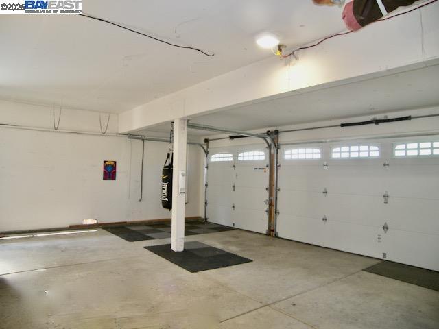 Building Photo - 715 Sunrise Dr