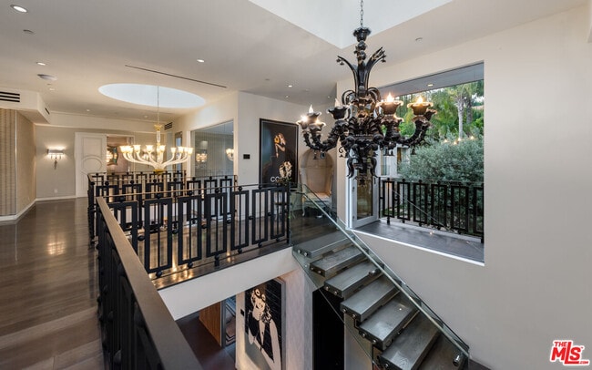 Building Photo - 1111 Sierra Alta Way