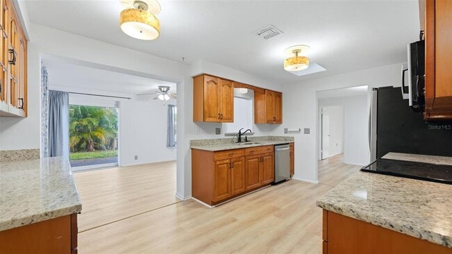 Building Photo - 1329 Nantucket Rd