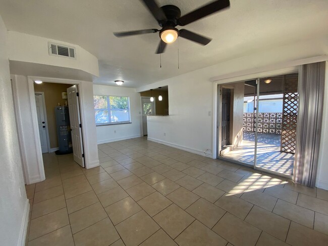 Building Photo - 21995 Catherine Ave