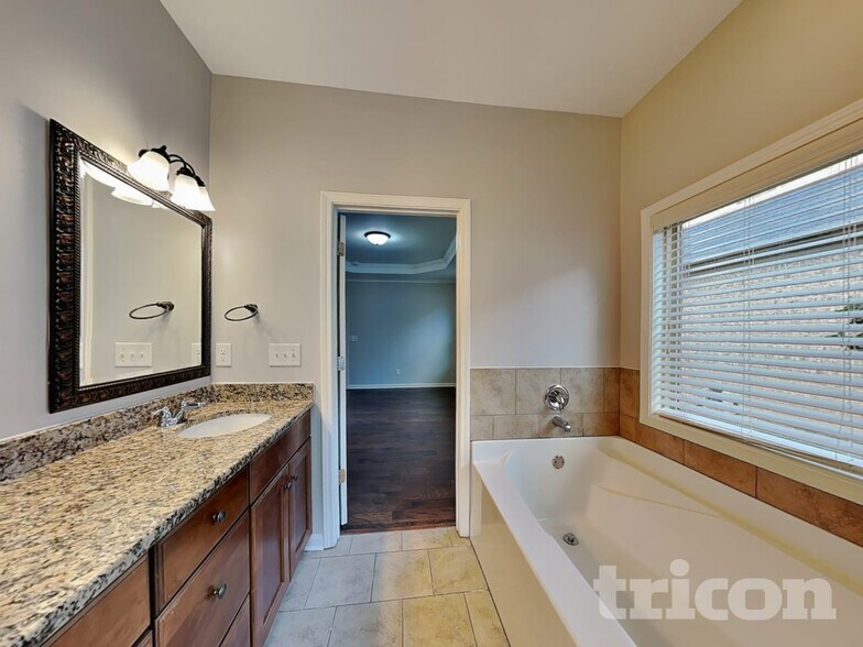 Building Photo - 978 Reddy Farm Ln