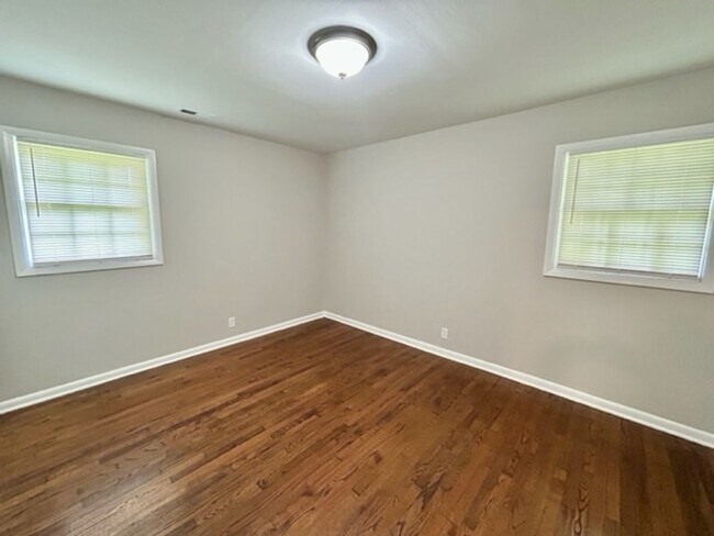 Building Photo - NEWLY RENOVATED - THREE BED/TWO BATH RANCH...