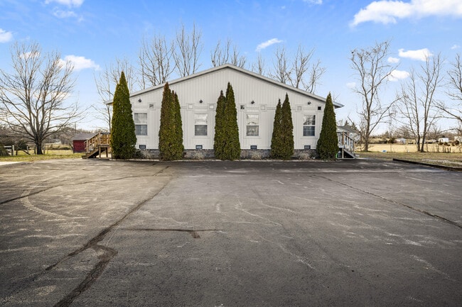 Building Photo - 1543 S Tuscany Ct