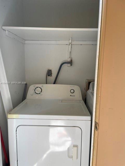 Building Photo - 10500 SW 155th Ct