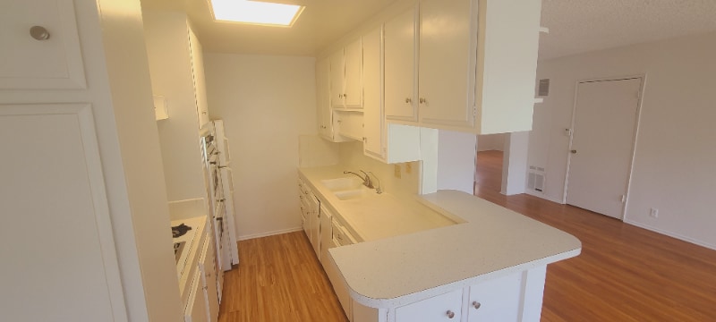 Building Photo - 458 Hayworth Ave