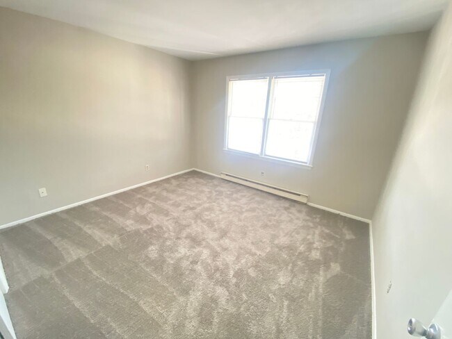Building Photo - 111 Briarcliff Dr