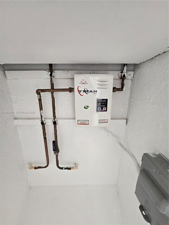 Building Photo - 535 NW 7th St