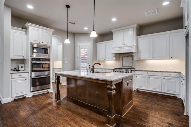 Building Photo - 1071 Jennala Dr