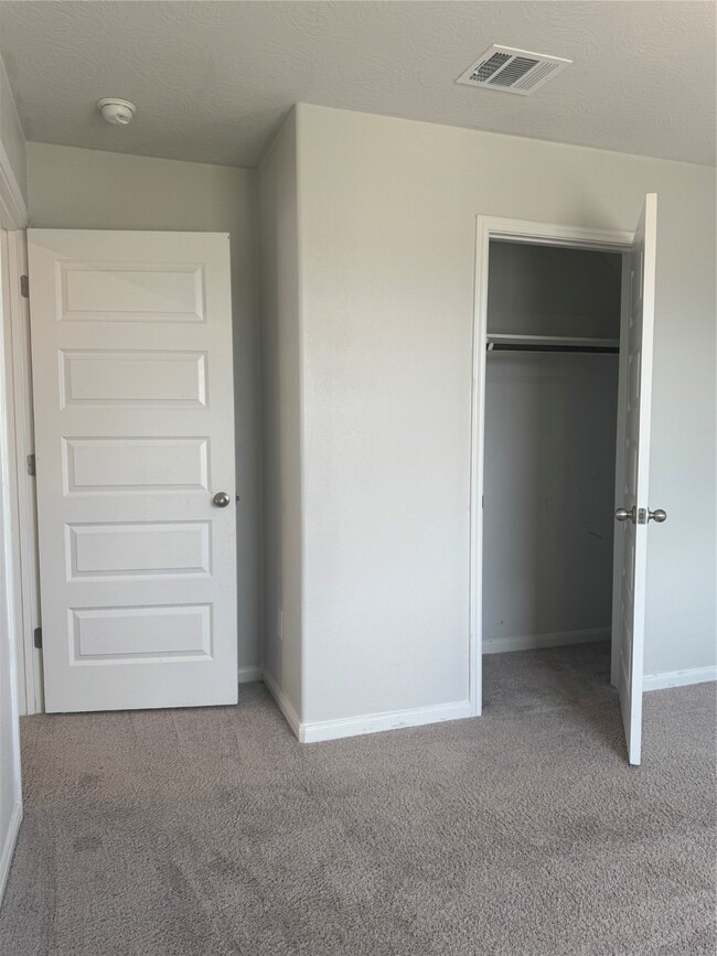 Building Photo - 68 Rd 51026