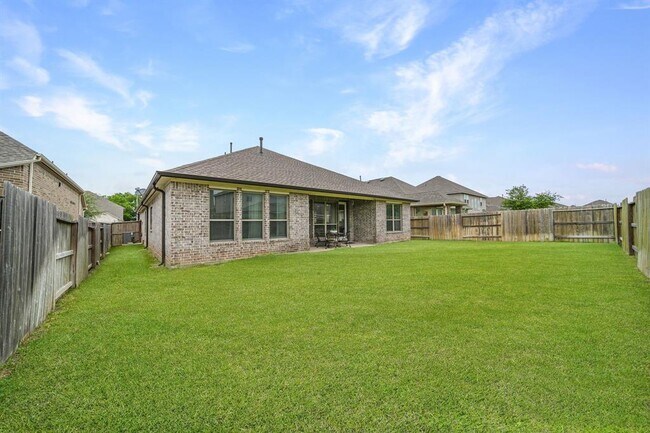 Building Photo - 32927 Franklin Brooks Dr