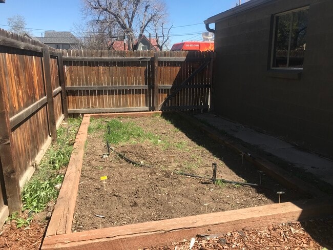 Building Photo - 2326 Lowell Blvd