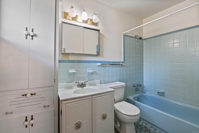 Building Photo - 839 Greg Dr