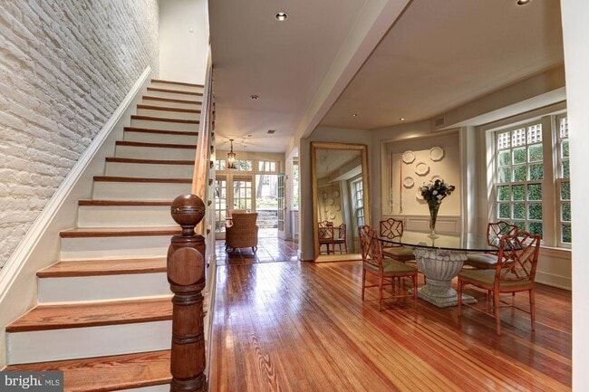 Building Photo - 3249 O St NW