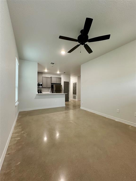 Building Photo - 2321 Ocean Ave