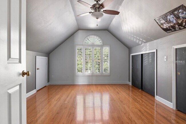 Building Photo - 1119 Belleaire Cir