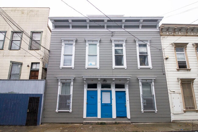 Building Photo - 570 Grove