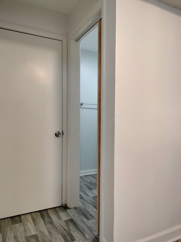 Building Photo - 7910 S Muskegon Ave