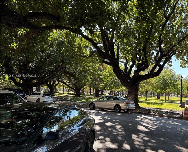 Building Photo - 1325 Meridian Ave