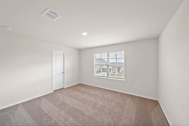 Building Photo - 6315 Lakeview Haven Dr