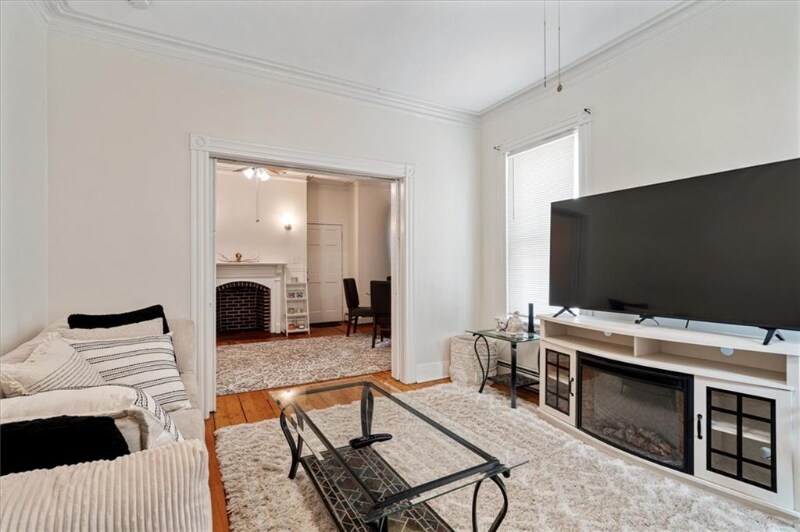 Building Photo - 249-251 Orms St