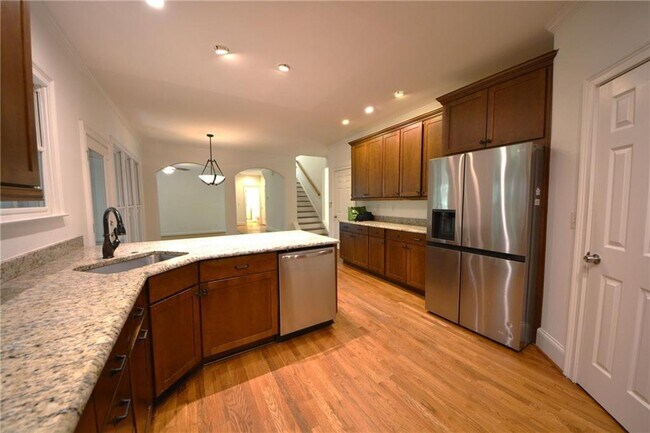 Building Photo - 135 Brightmore Way