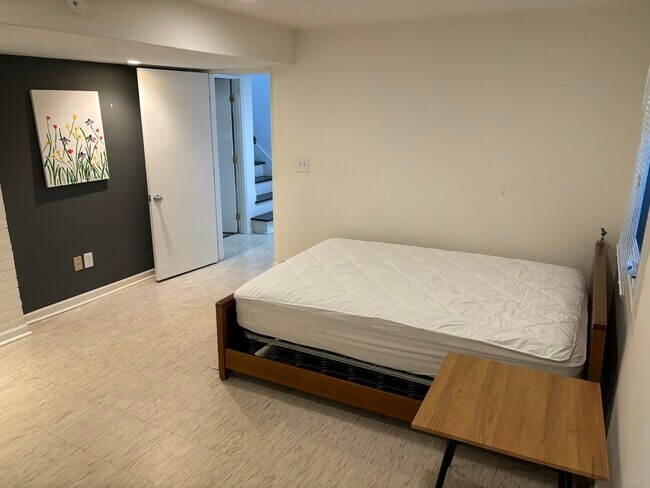basement bedroom - 904 S Jordan Ave