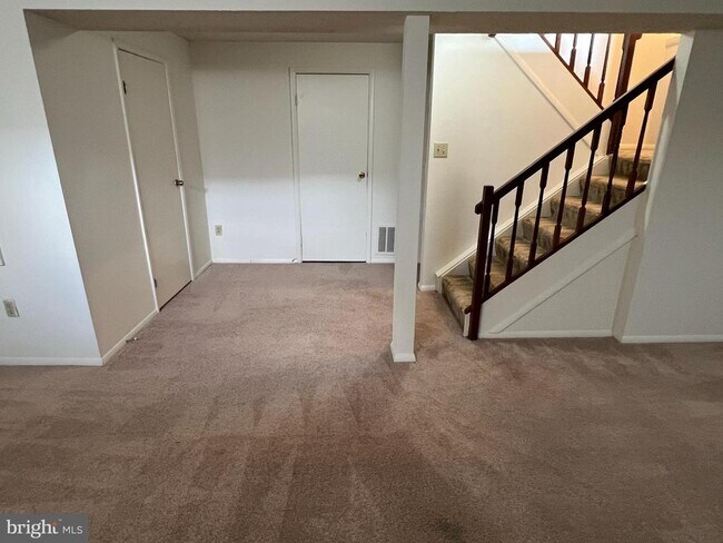 Building Photo - 7728 Havenside Terrace