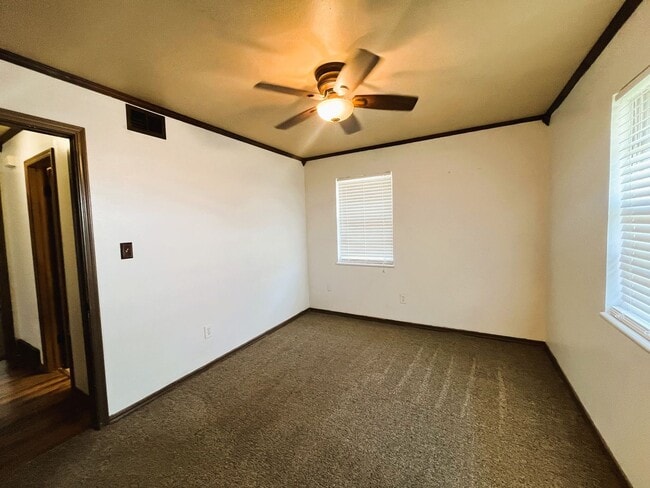 Building Photo - 2117-Sw77 SW 77th Pl